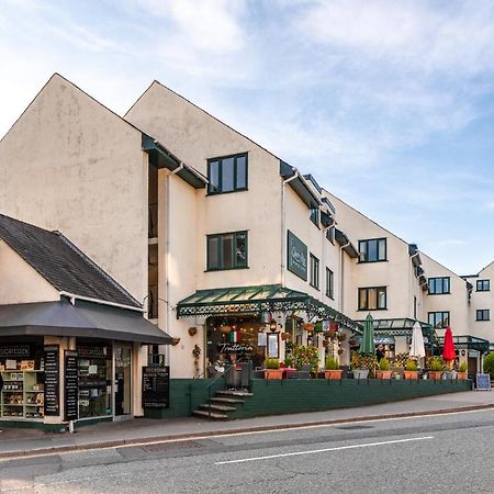 Luxury 2 Bed Room Lake View Apt Bowness Parking Extérieur photo